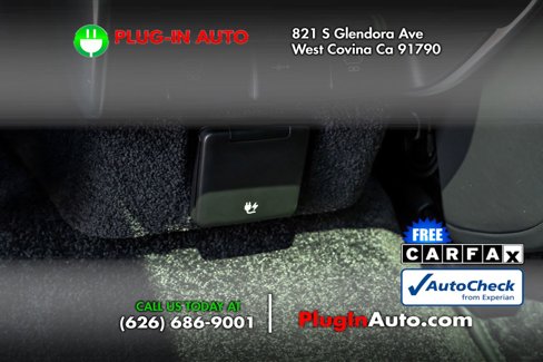 Used 2025 Land Rover Range Rover SV image 14