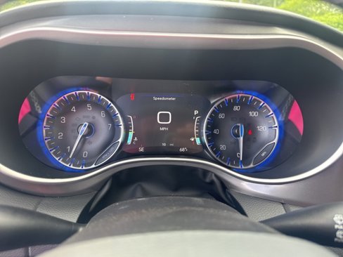 New 2025 Chrysler Voyager LX image 19