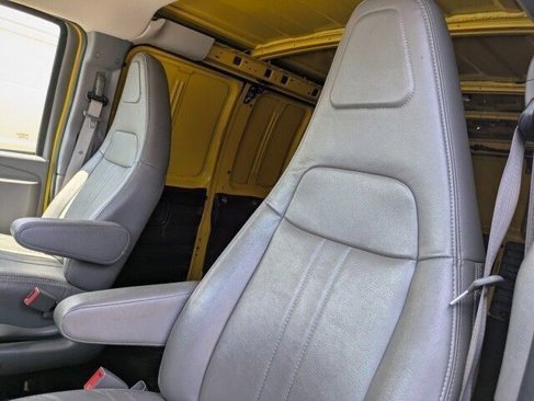 Used 2023 Chevrolet Express 2500 image 13