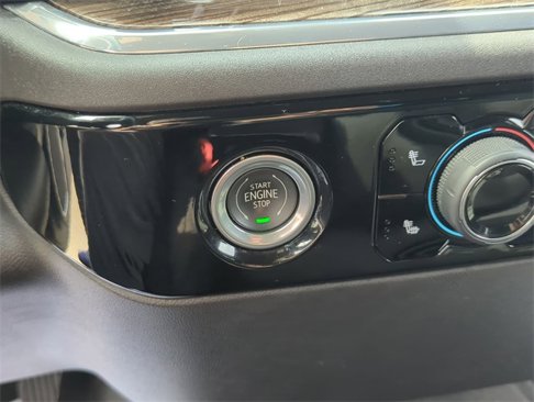 Used 2023 Chevrolet Silverado 1500 LT image 16