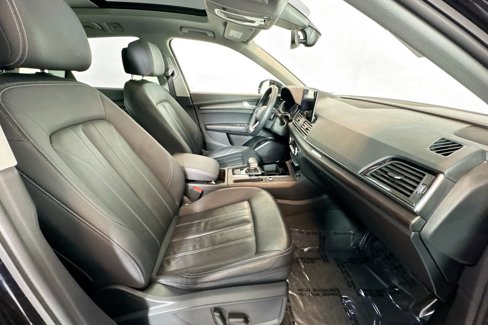 Used 2021 Audi Q5 Premium image 27