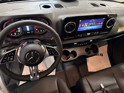 New 2025 Mercedes-Benz Sprinter 2500 image 30