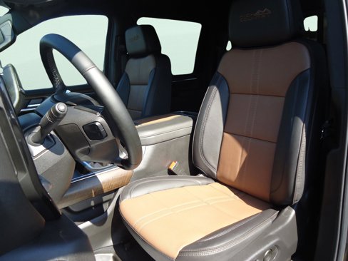 Used 2025 Chevrolet Silverado 2500 High Country image 29