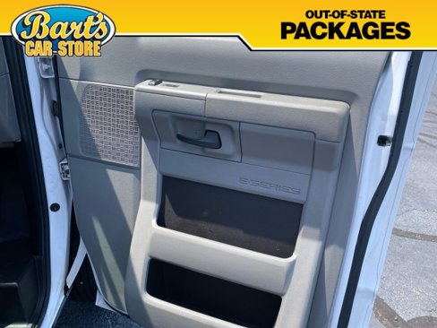 Used 2014 Ford E-150 and Econoline 150 w/ Power Group image 10