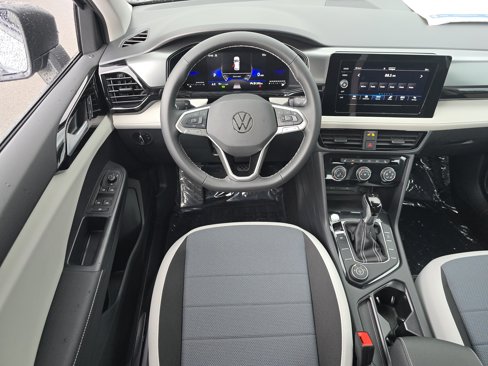 New 2025 Volkswagen Taos S image 22