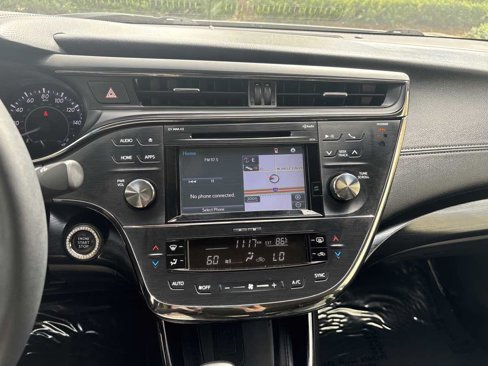 Used 2016 Toyota Avalon Touring image 16