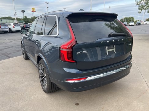 Used 2025 Volvo XC90 B5 Plus image 3