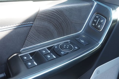 Used 2025 Ford F350 Platinum image 9