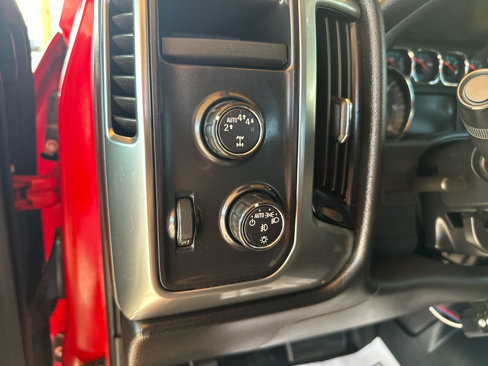 Used 2017 Chevrolet Silverado 1500 LT w/ All Star Edition image 34