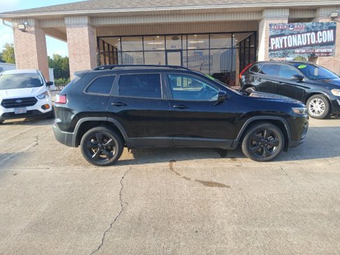 Used 2021 Jeep Cherokee Latitude image 2