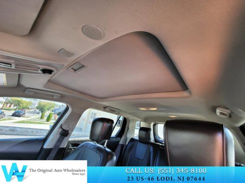 Used 2017 GMC Terrain SLT w/ Open Road Package image 12