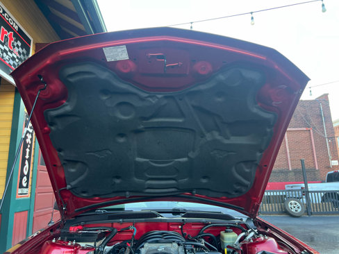 Used 2005 Ford Mustang GT Premium image 32
