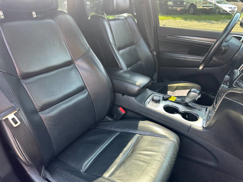 Used 2018 Jeep Grand Cherokee Limited image 15