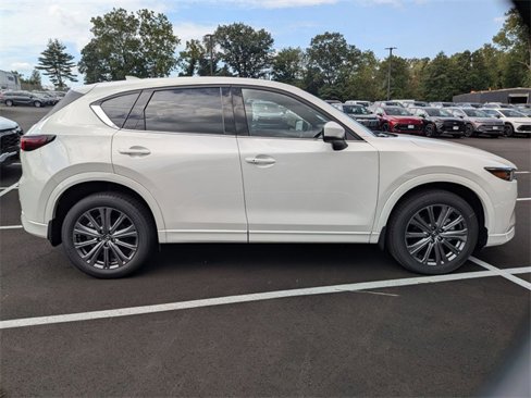 New 2025 MAZDA CX-5 Signature image 2