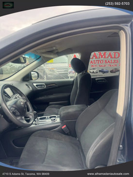 Used 2015 Nissan Pathfinder SV w/ Cargo Package image 11