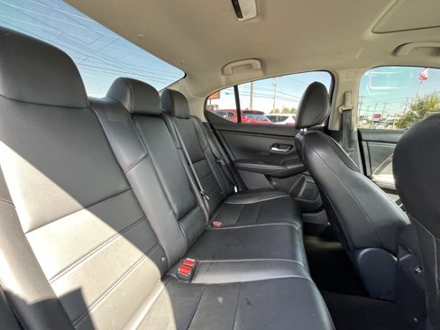 Used 2024 Nissan Sentra SR w/ SR Premium Package image 18