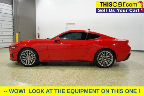Used 2024 Ford Mustang GT Premium image 4