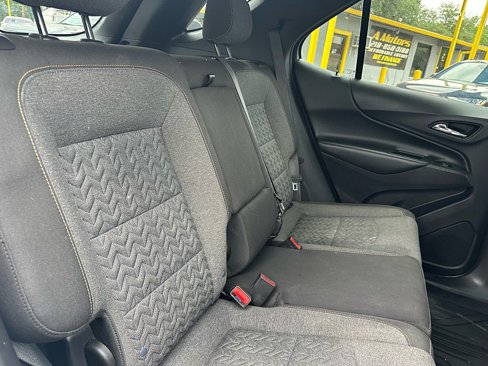 Used 2023 Chevrolet Equinox LT image 23
