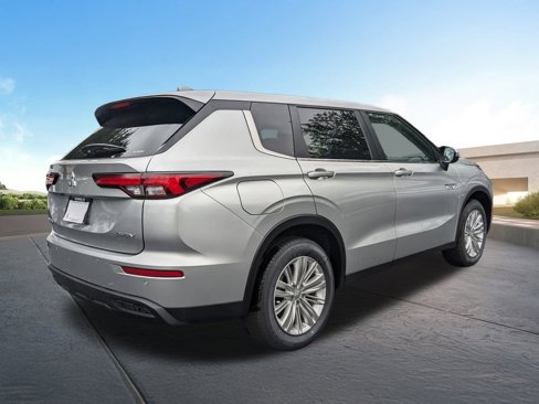 New 2025 Mitsubishi Outlander ES image 4