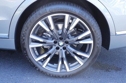 New 2026 BMW X7 xDrive40i image 48