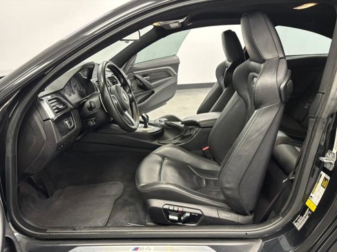 Used 2017 BMW M4 Competition image 29