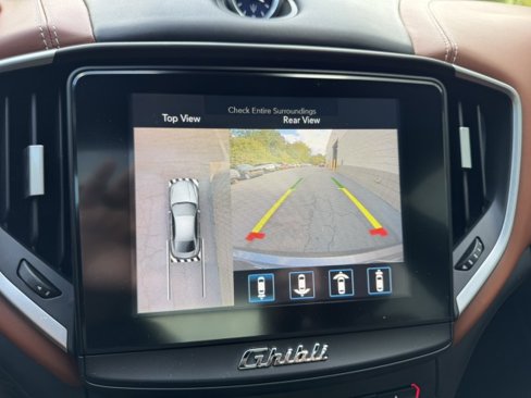 Used 2019 Maserati Ghibli S GranLusso image 23