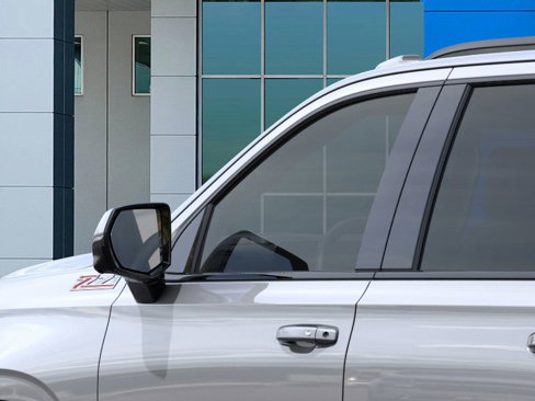 New 2026 Chevrolet Suburban Z71 image 12