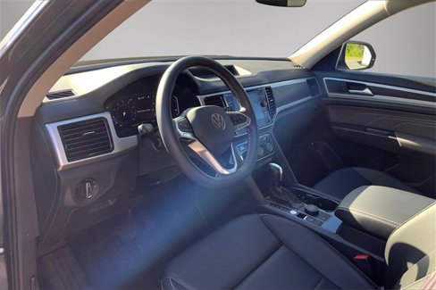 Used 2023 Volkswagen Atlas SE image 11