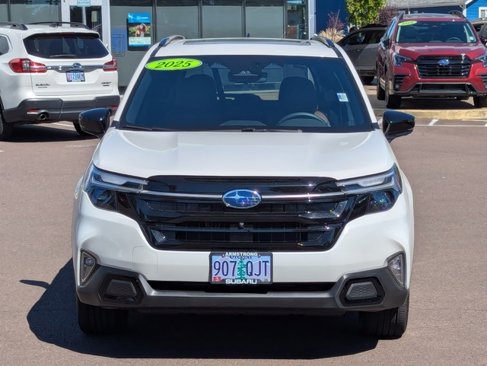 Used 2025 Subaru Forester Touring image 8