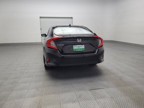 Used 2018 Honda Civic EX image 6