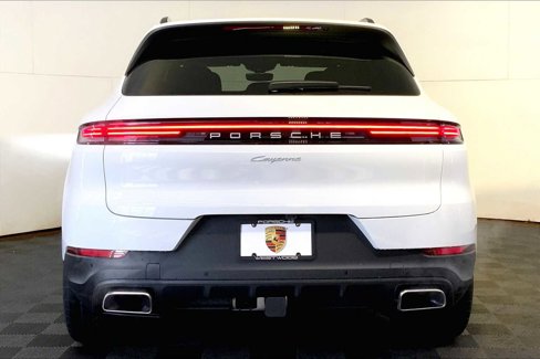 New 2026 Porsche Cayenne image 6