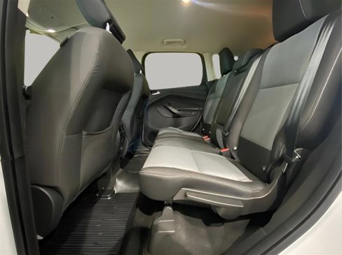 Used 2019 Ford Escape SE image 14
