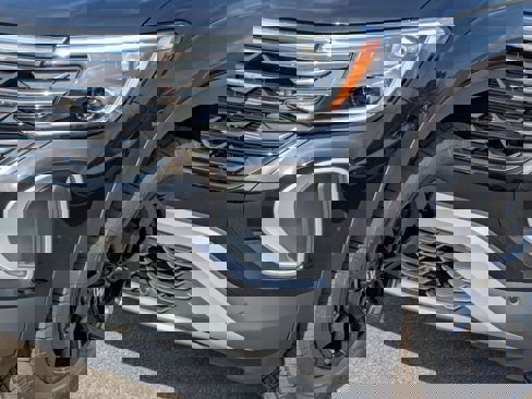 New 2025 Volkswagen Atlas Peak Edition SE image 9