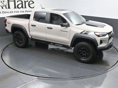 New 2026 Chevrolet Colorado ZR2 w/ ZR2 Bison Edition image 16