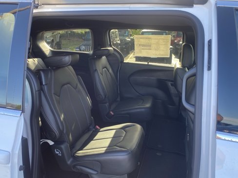 New 2026 Chrysler Voyager LX image 30