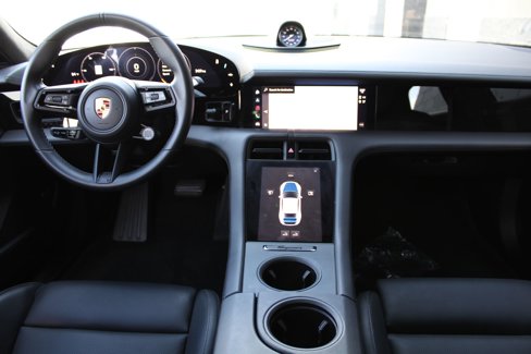 Used 2022 Porsche Taycan GTS image 22