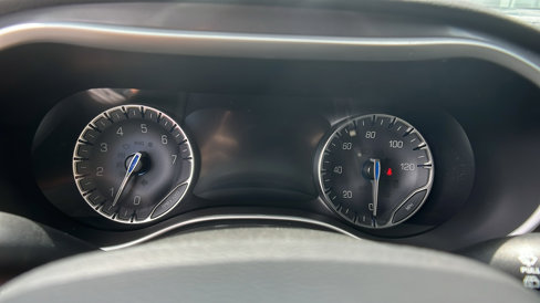 New 2025 Chrysler Pacifica Select image 27