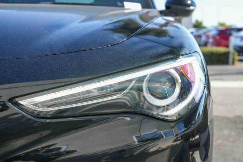 Used 2022 Alfa Romeo Stelvio Veloce image 8