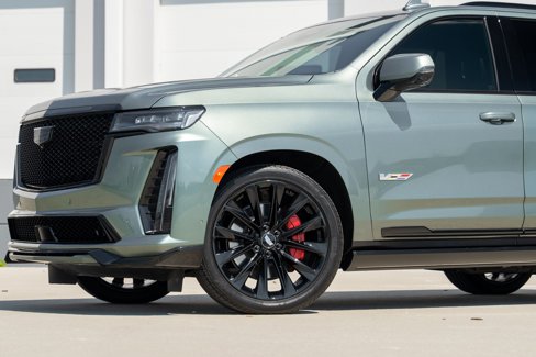 Used 2023 Cadillac Escalade V image 9
