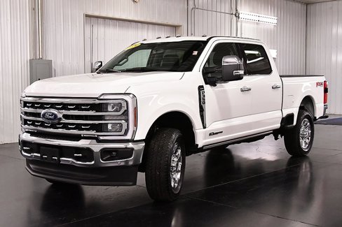 Used 2024 Ford F350 Lariat w/ Lariat Ultimate Package image 3