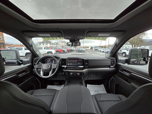 New 2025 GMC Sierra 3500 SLT w/ SLT Convenience Package image 20