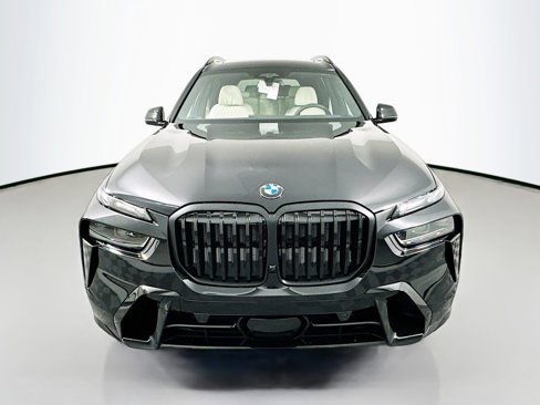 New 2026 BMW X7 xDrive40i w/ Executive Package image 2
