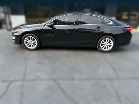 Used 2019 Chevrolet Malibu LT image 2