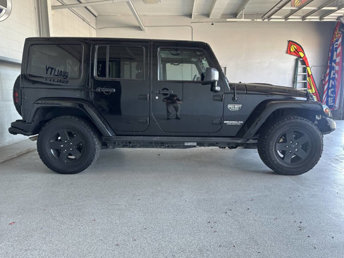Used 2012 Jeep Wrangler Unlimited Rubicon image 8
