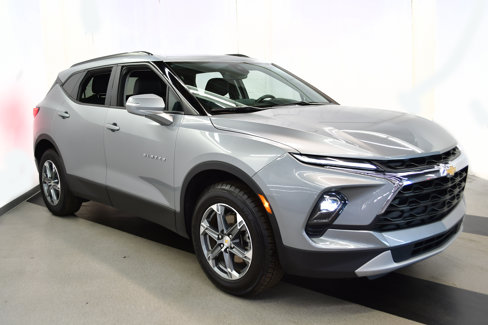 Used 2024 Chevrolet Blazer LT image 2