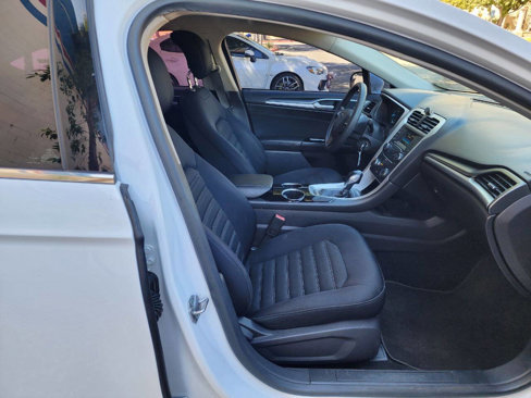 Used 2013 Ford Fusion SE image 15