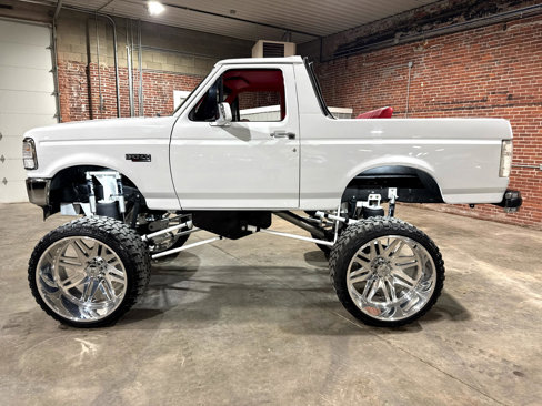 Used 1994 Ford Bronco XLT image 16