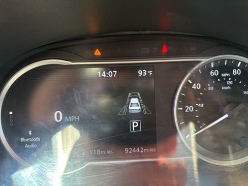 Used 2021 Nissan Versa SV image 10