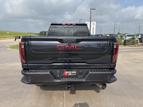 Used 2024 GMC Sierra 2500 AT4 w/ AT4 Premium Plus Package image 6