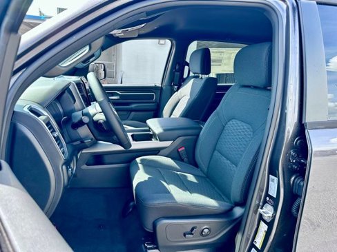 New 2026 RAM 1500 4x4 Crew Cab image 16
